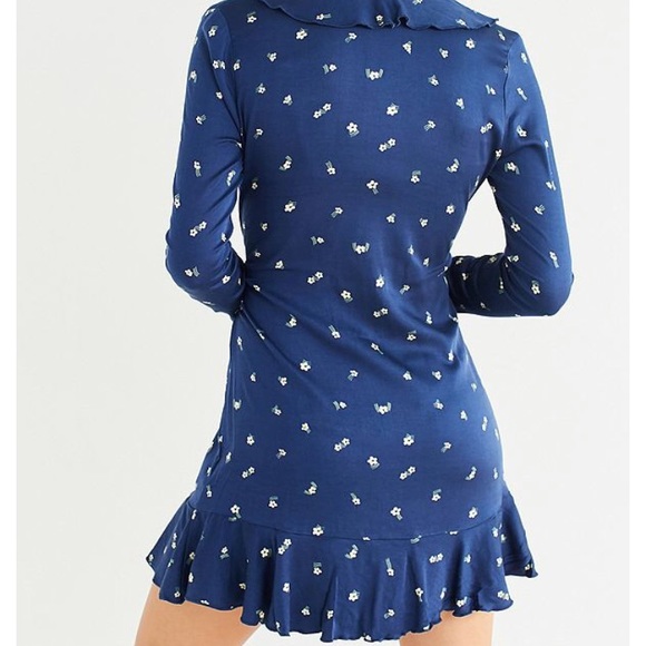 *Urban Outfitters LS Ruffle Wrap Dress in Blue* - Picture 4 of 7